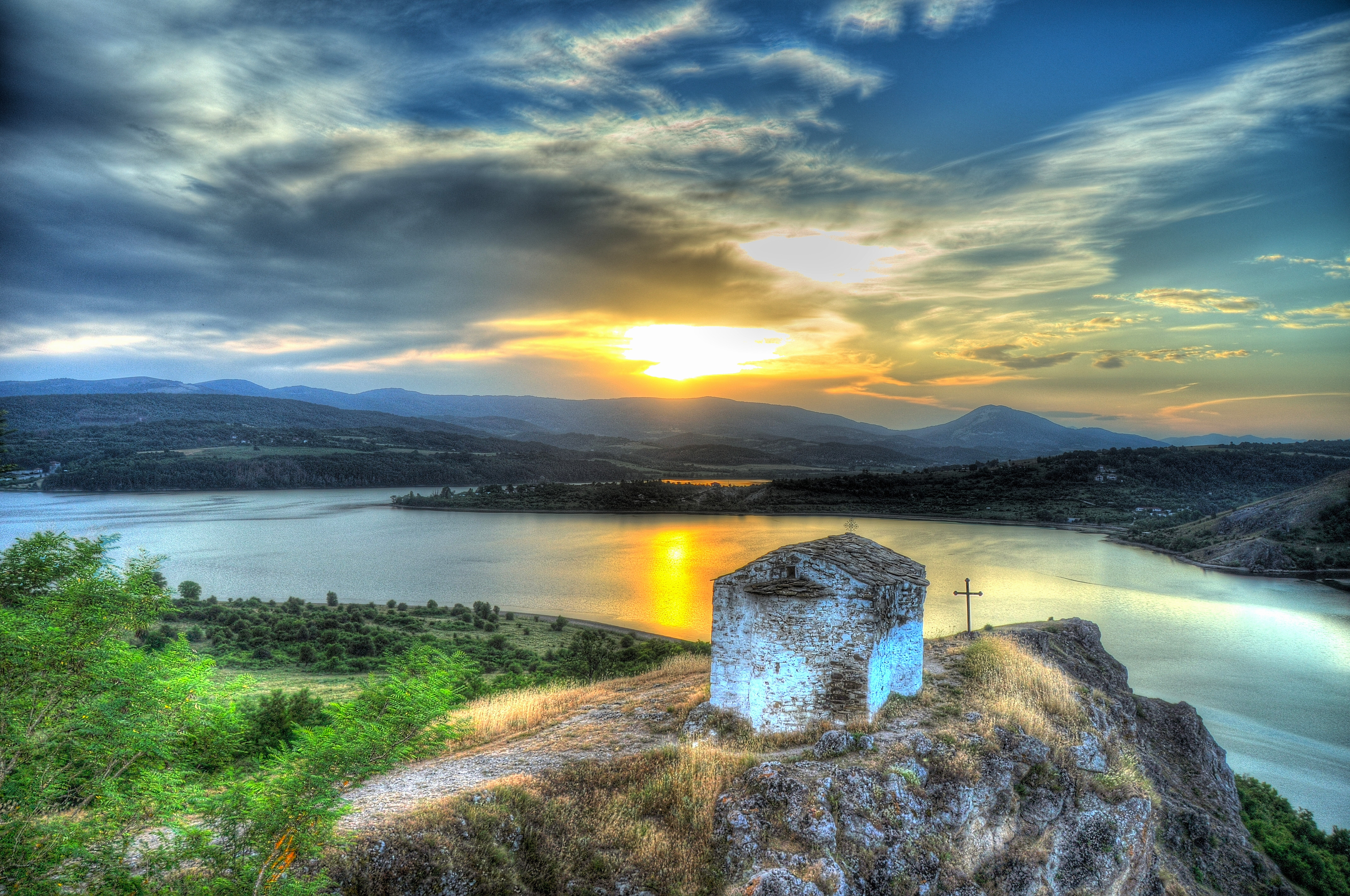 Галерия : Пчелина 0